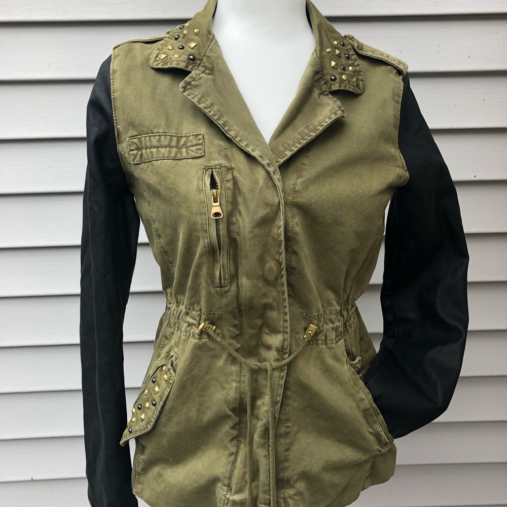 FOREVER 21 Women’s Jacket Size S